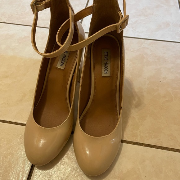 Steve Madden Heels - Picture 2 of 6